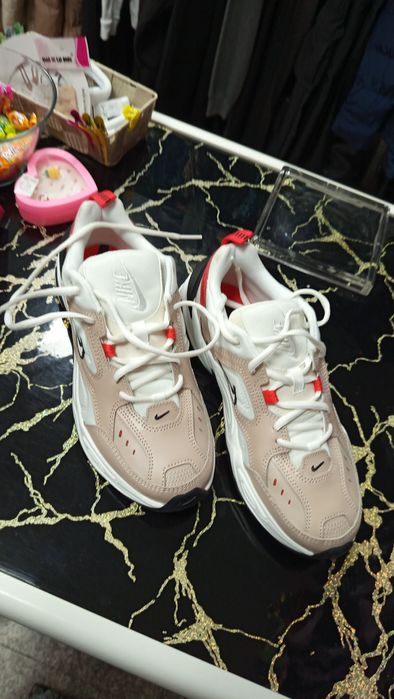 Маратонки дамски NIKE