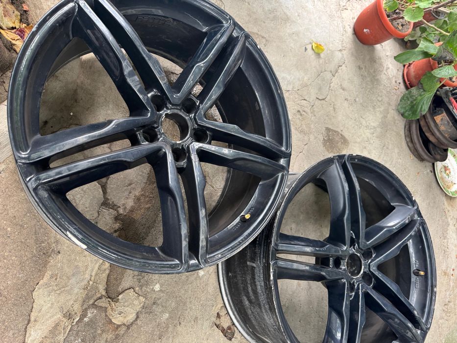 Vând jante audi R20!