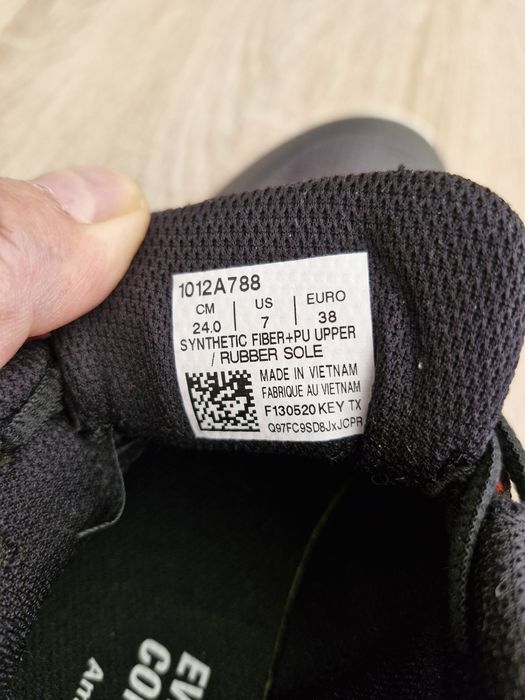 Дамски маратонки Asick