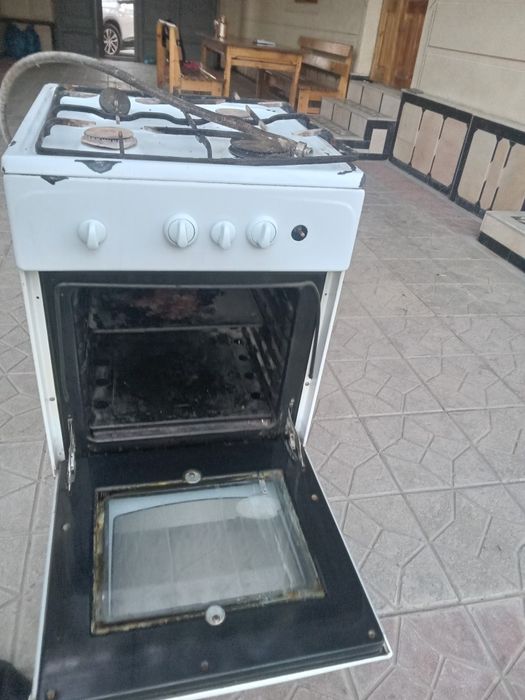 Gaz plita sotiladi
