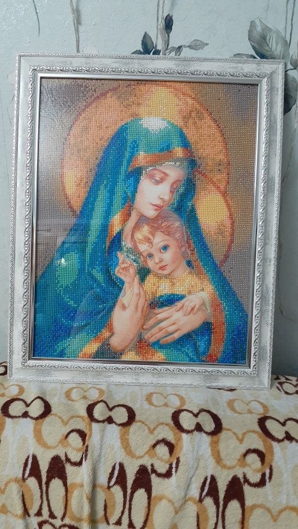 Икона алмазная "Мадонна с младенцем"