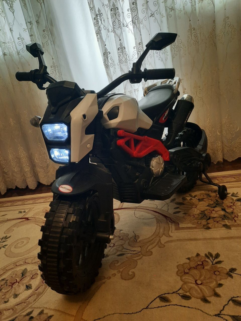 Почти новый детский электро мотоцикл