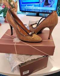 Pantofi dama  stiletto negru nou G Fabiani 38 Italy luxury piele