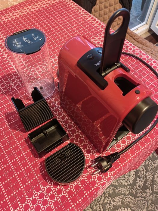 Кафе машина Nespresso