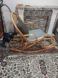 Кресло качалка сотилади