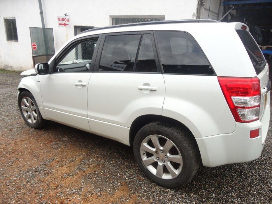 Balamale Capota Suzuki Grand Vitara 2006 - 2012 Alb (346)