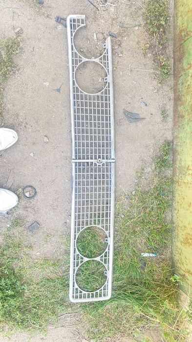 Решетка радиатора ваз 2103