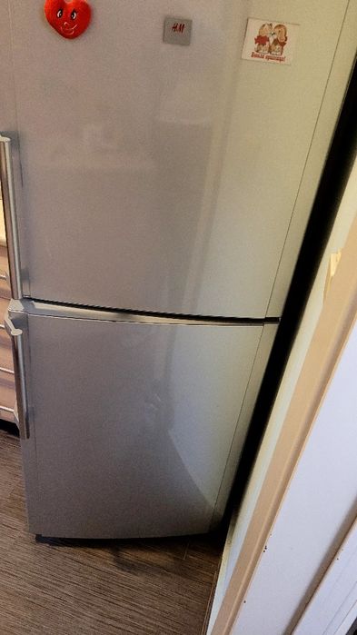 Хладилник с фризер Hotpoint Ariston