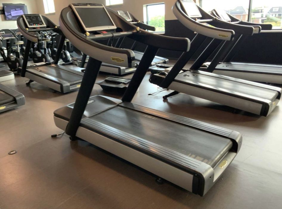 Technogym excite run now 700, jog 500, banda de alergat