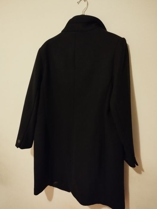 MNG, Violeta.  Zarа три палта и зимно яке s. Oliver