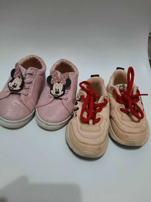 2 perechi adidasi cu Minie Mouse