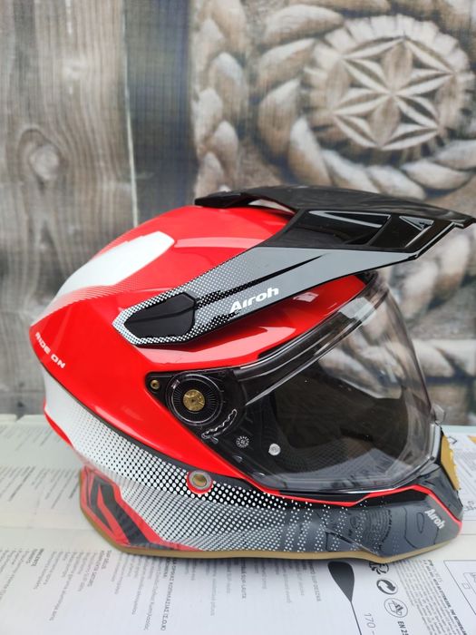 Vând casca moto Airoh Commandet Progresa Red Gloss XL 61-62