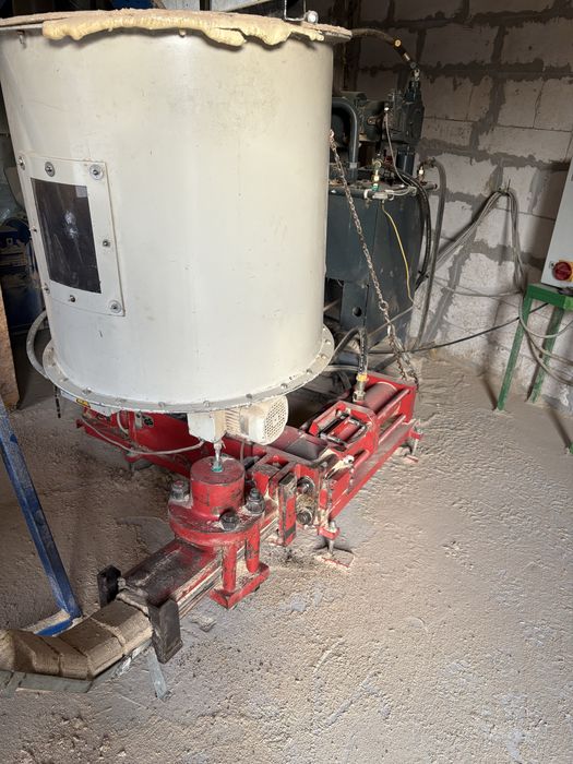 Presa brichete rumegus