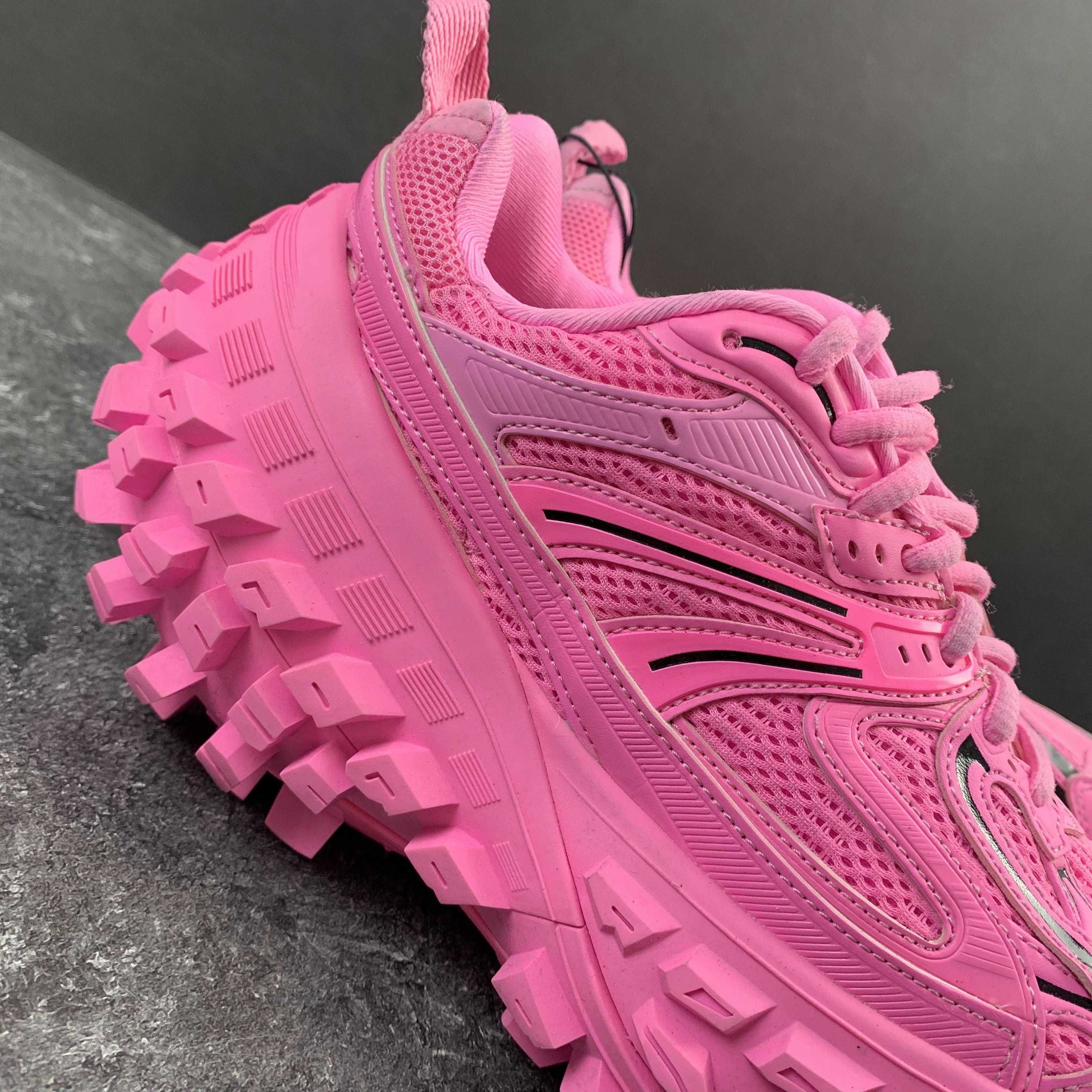 Adidasi Balenciaga Defender