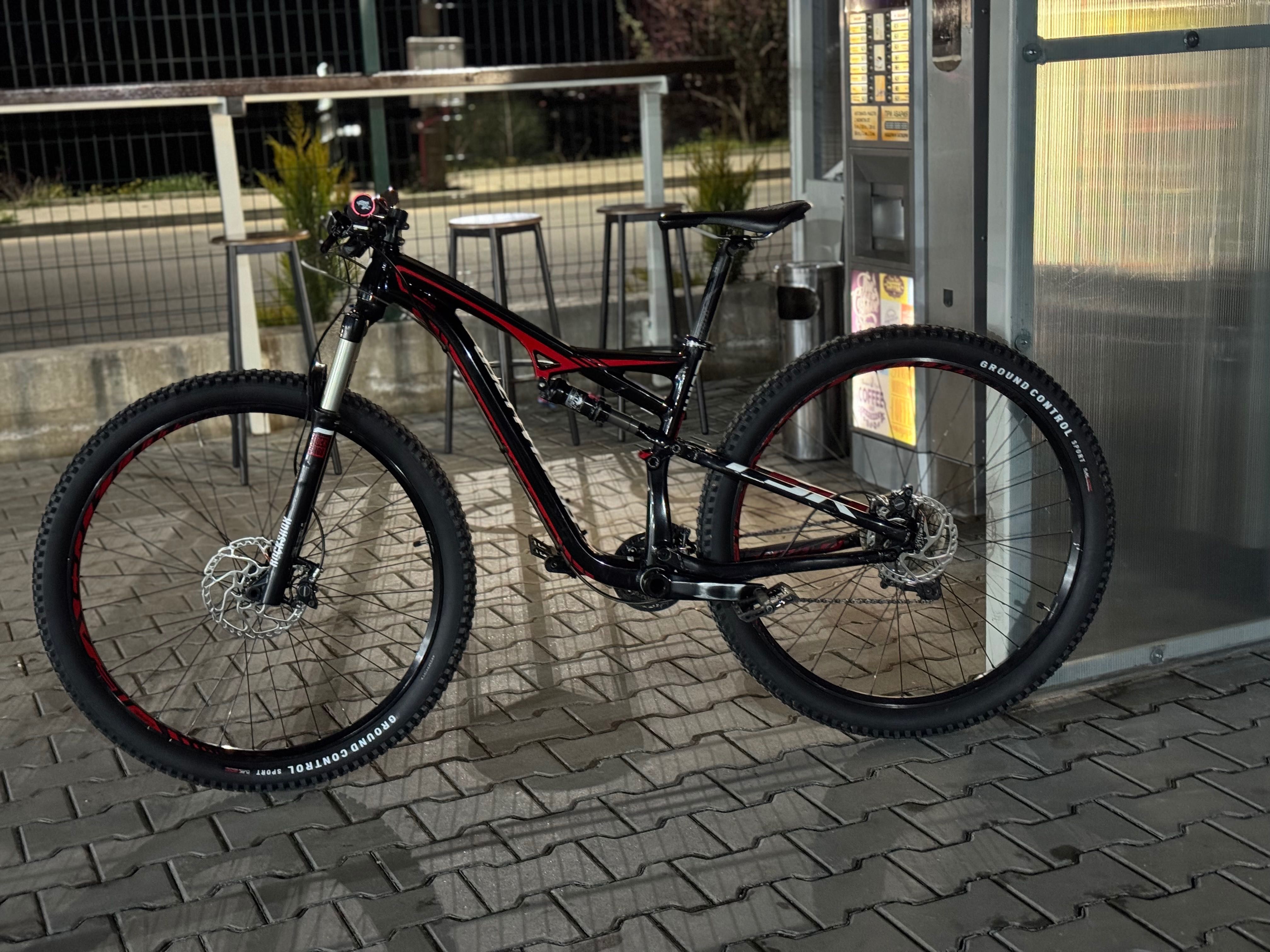 Продавам Specialized Camber evo 29