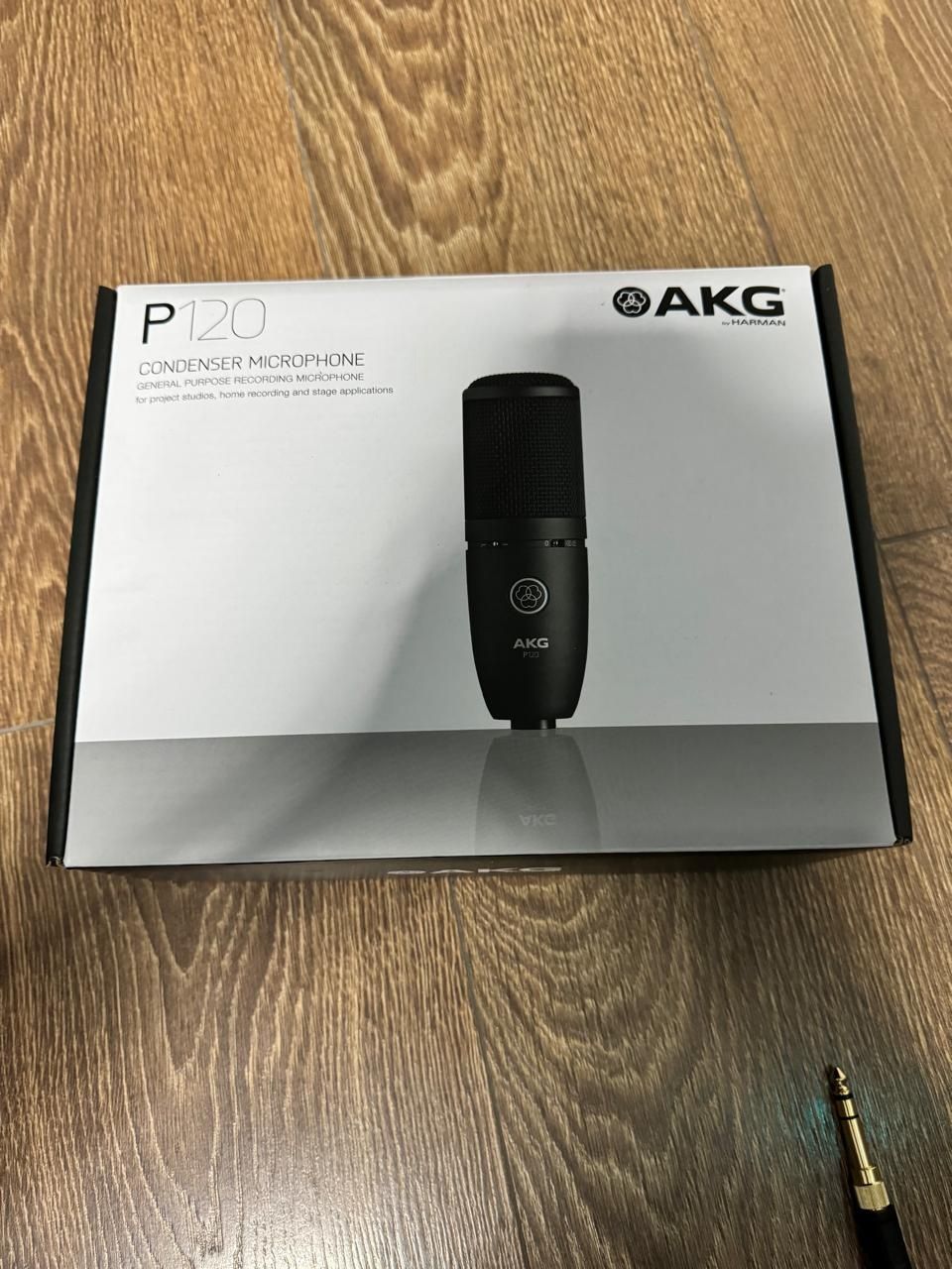 Продам микрофон Akg p120