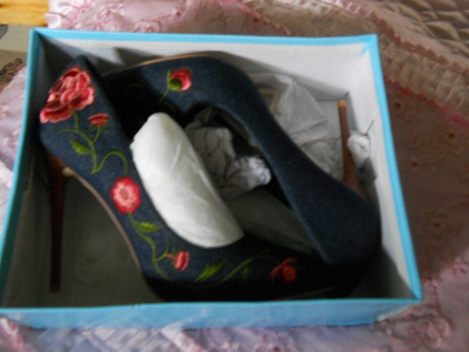 Pantofi denim blugi brodati