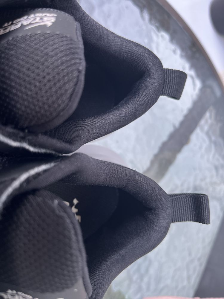 Маратонки Nike 33