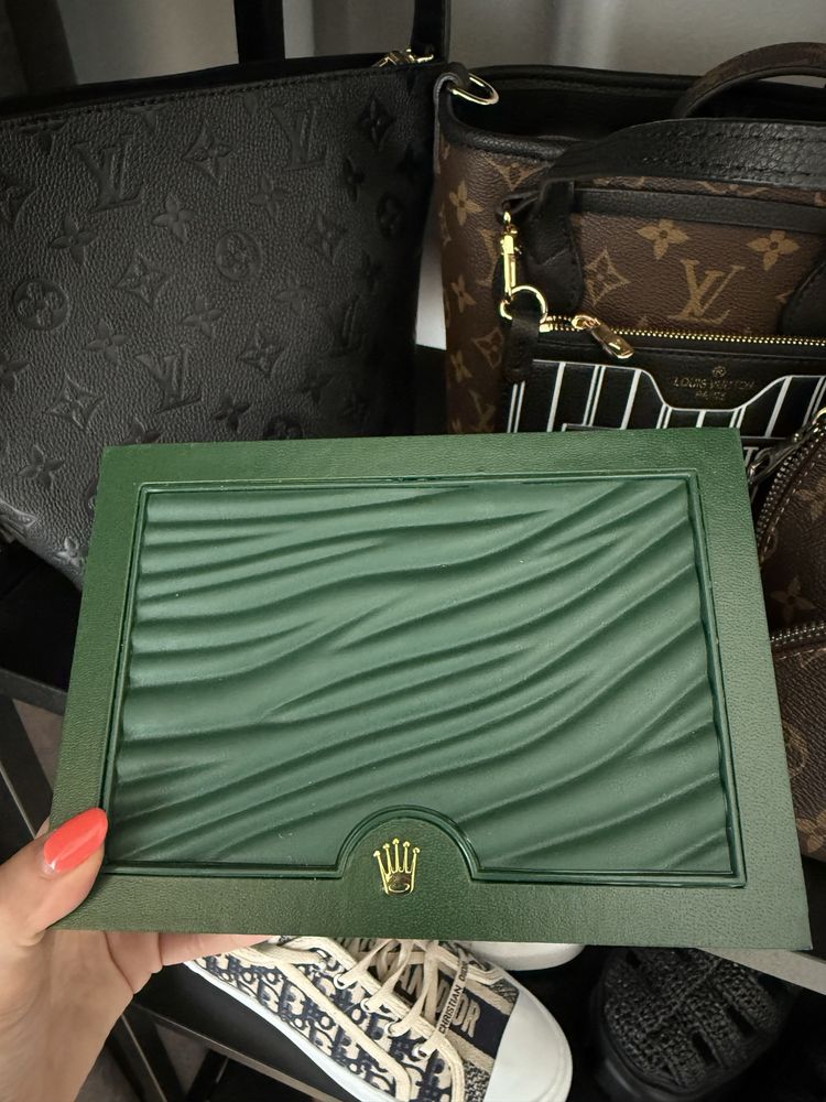 Часовник дамски rolex