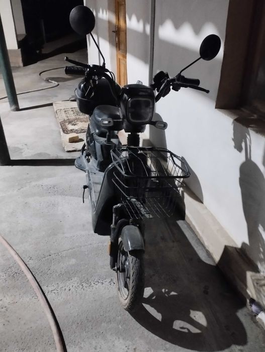 Продается Скутер электро янги