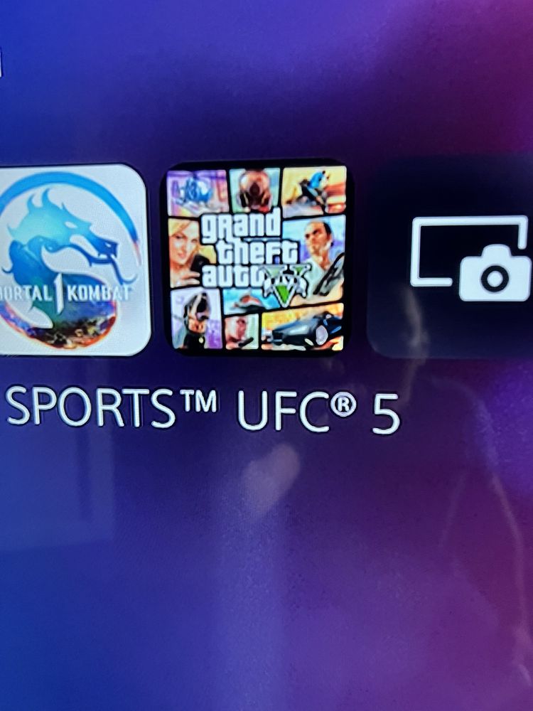 Продам PS5 в отличном состоянии