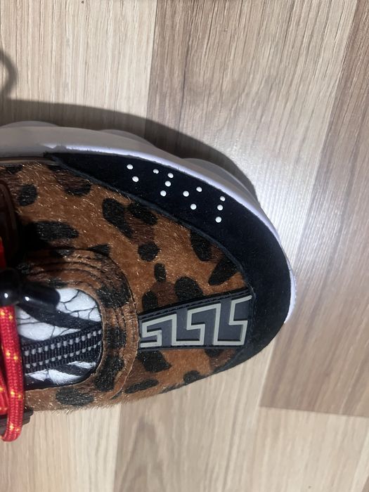 Versace chain reaction