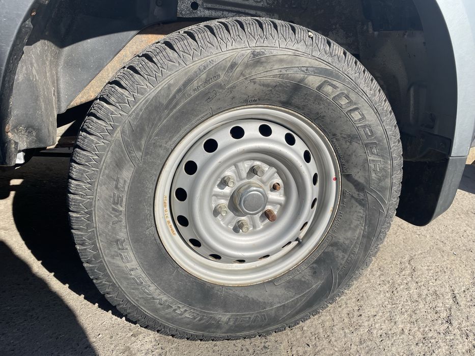 Vand roti mitubishi l200 2006 plus