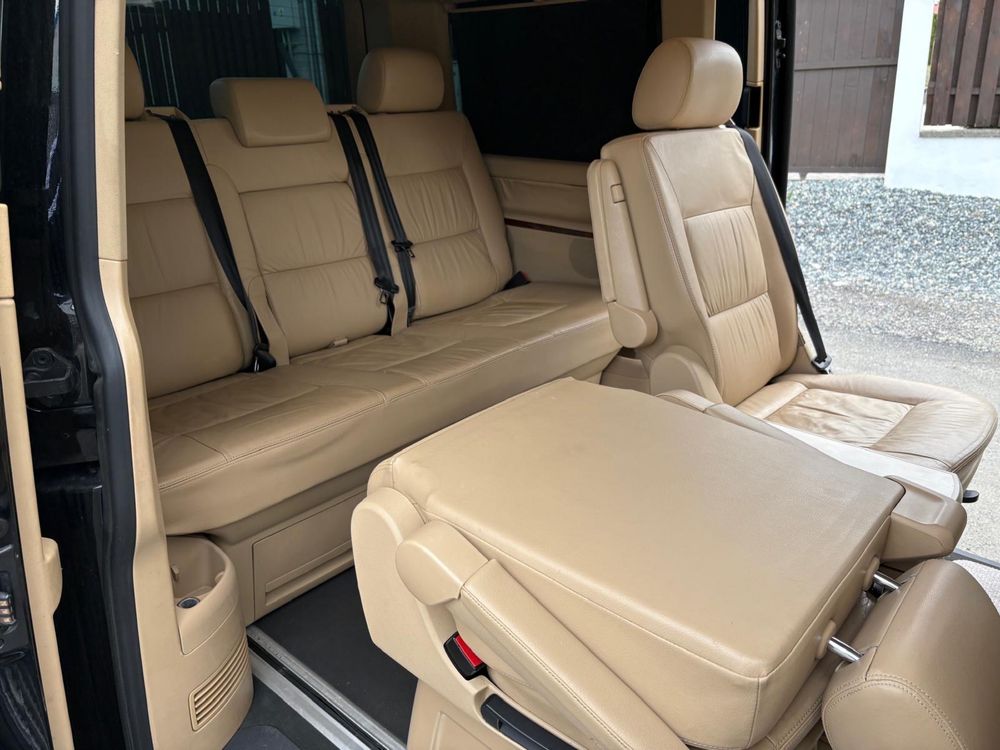 VW Multivan 2,5 TDi 180 Cp 7 locuri 4x4