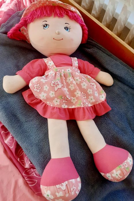 Продавам детска кукла