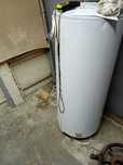 Vând boiler 100 litri