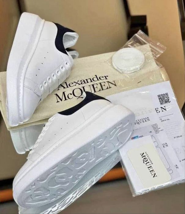 Alexander McQueen ,nr 41