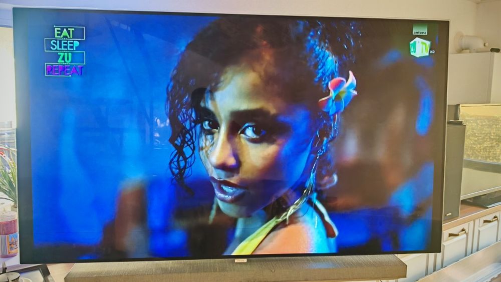 Televizor OLED PHILIPS 65 inch 4K Android și soundbar. Citit anuntul