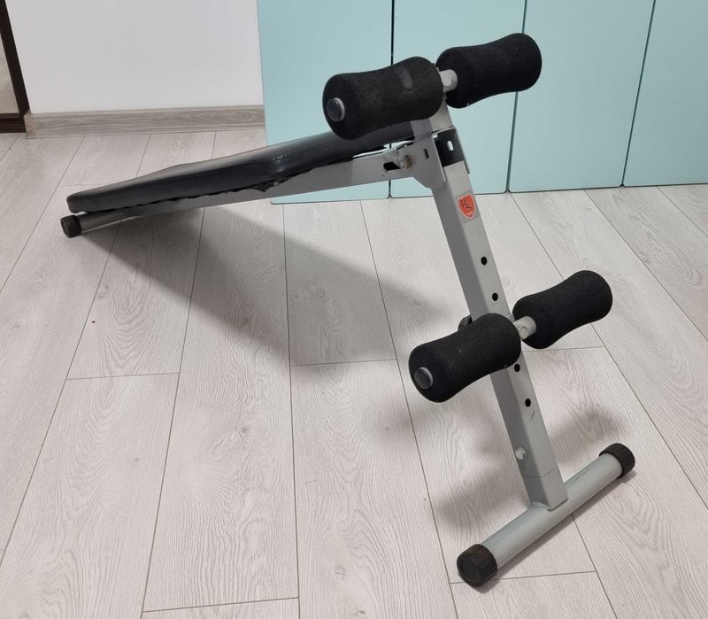 Banca pentru facut abdomene