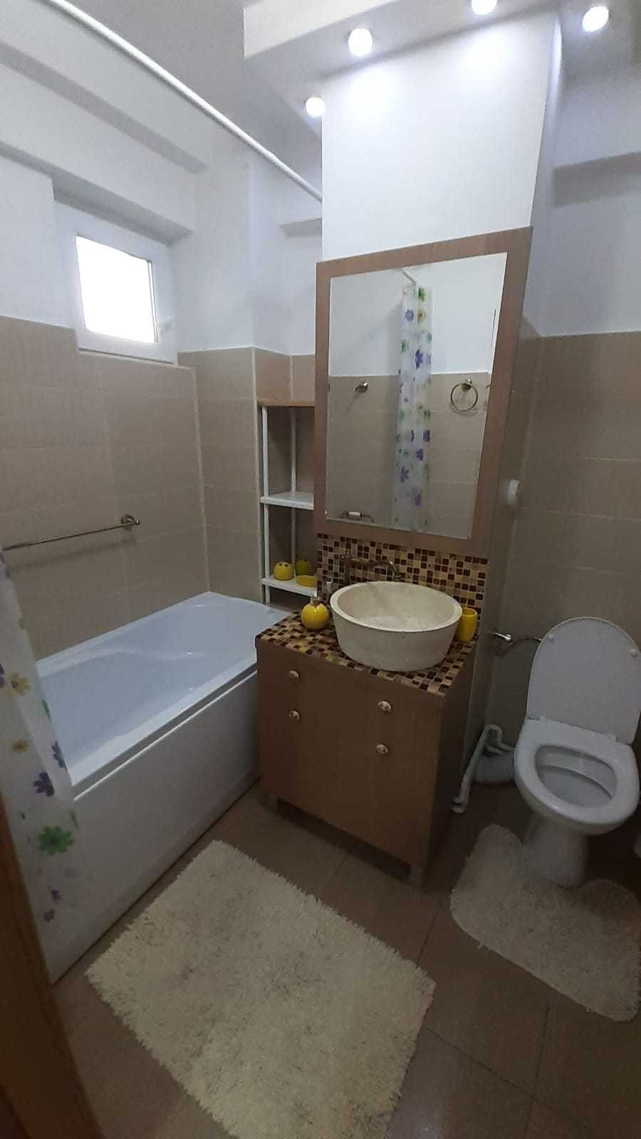 Inchiriez apartament, Circumvalatiunii, langa mall