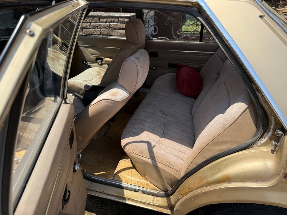Ford Granada 1982 yil