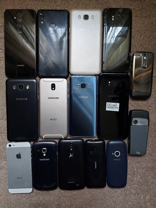 Telefoane pentru piese Samsung