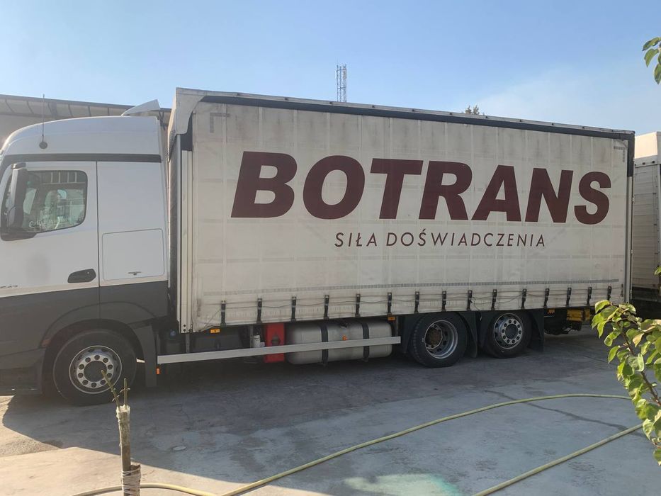 Mersedes Benz 2542 Paravoz sotiladi