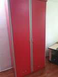 Dulap haine rosu 2 usi cu 2 sertare 100x52x206cm