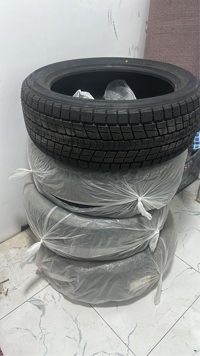 Продаю зимние шины для lexus 600