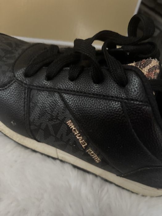 Маратонки Michael Kors 35 номер