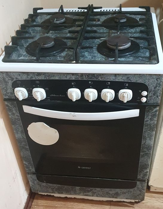 Продаётся газовая плита GEFEST оригинал..  калёное стекло