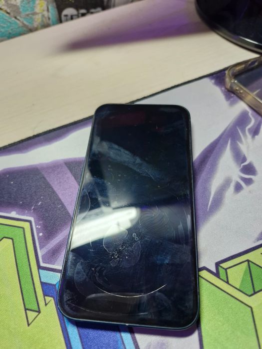 Продам Iphone 14
