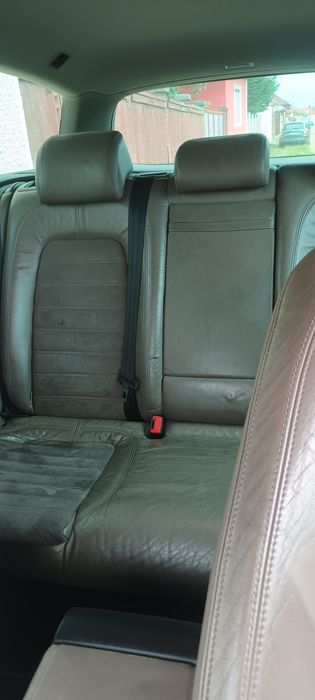 Vând Volkswagen Passat B6