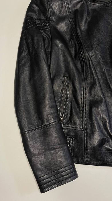 vand geaca din piele naturala