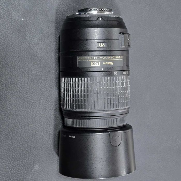 Обектив Nikon AF-S DX Nikkor 55-300mm f/4.5-5.6G ED VR
