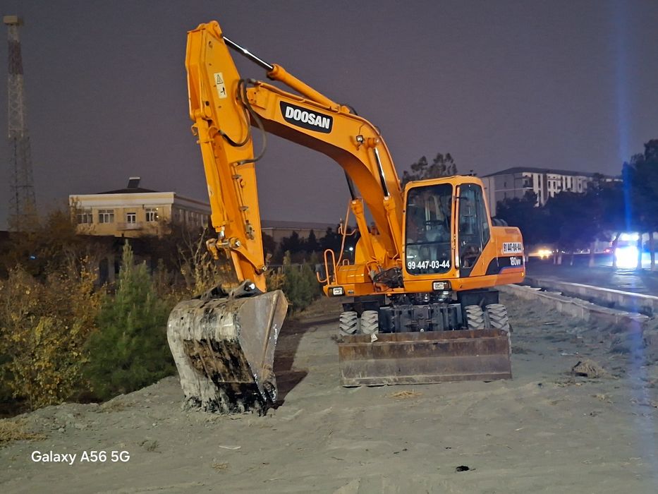 Arenda ekskavator beriladi Doosan 180