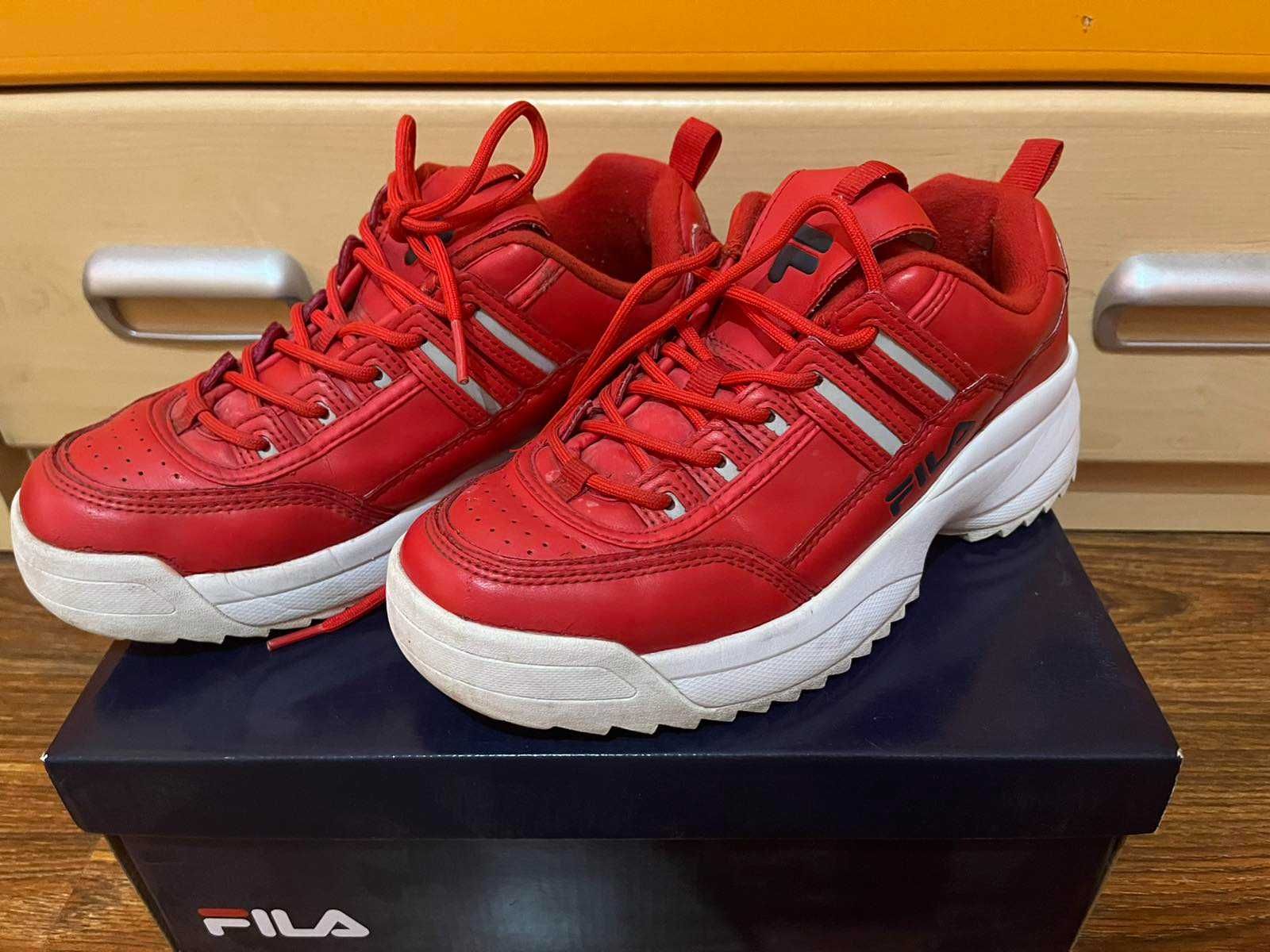 Спортни обувки Fila