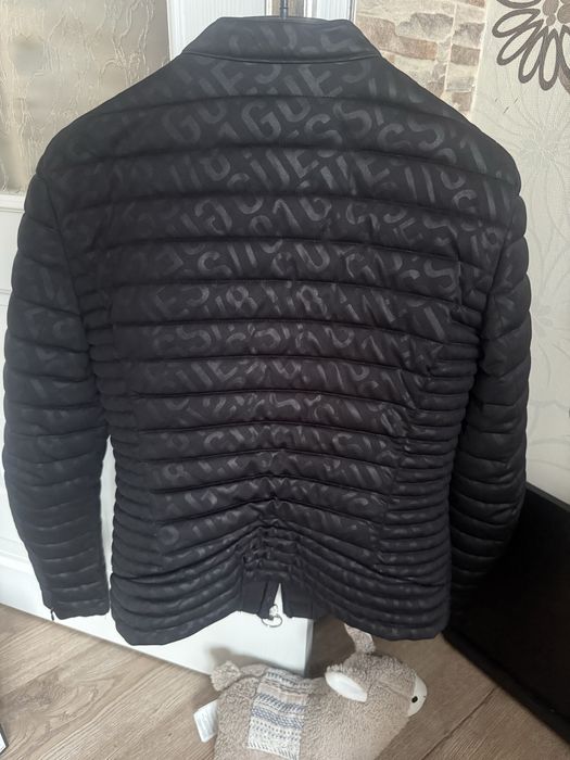 Guess яке