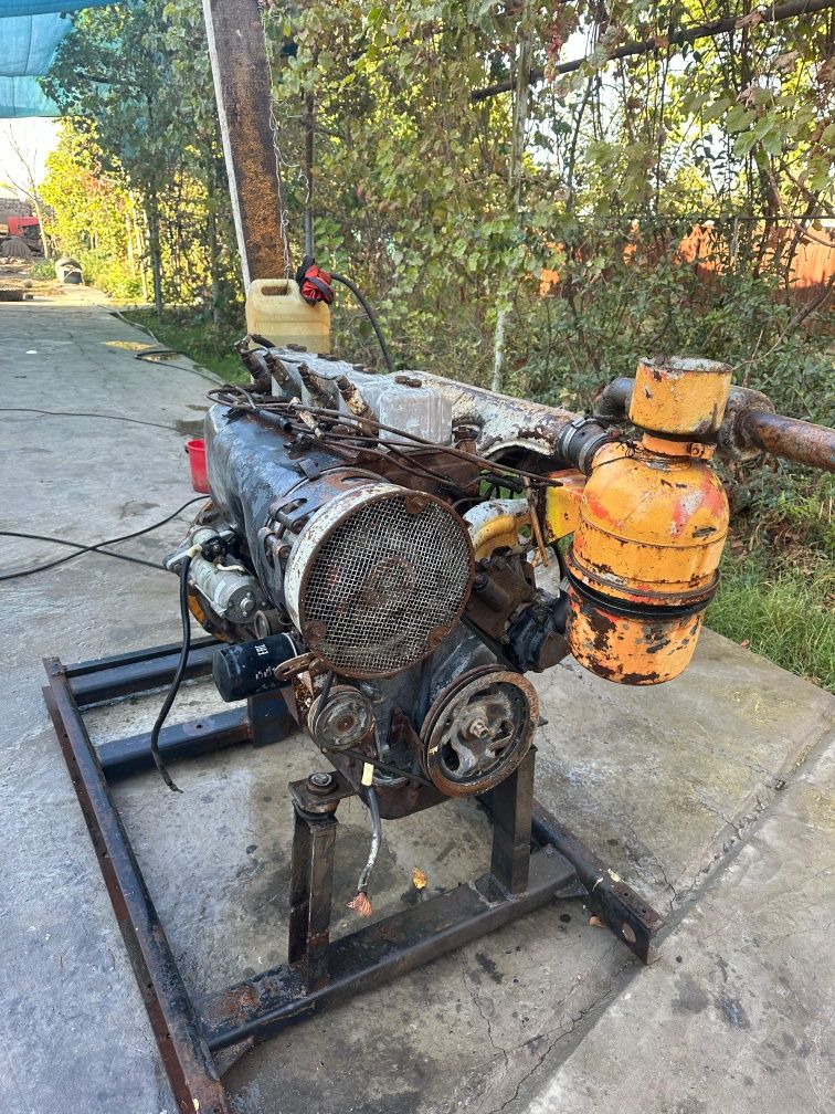Двигатель  д-144