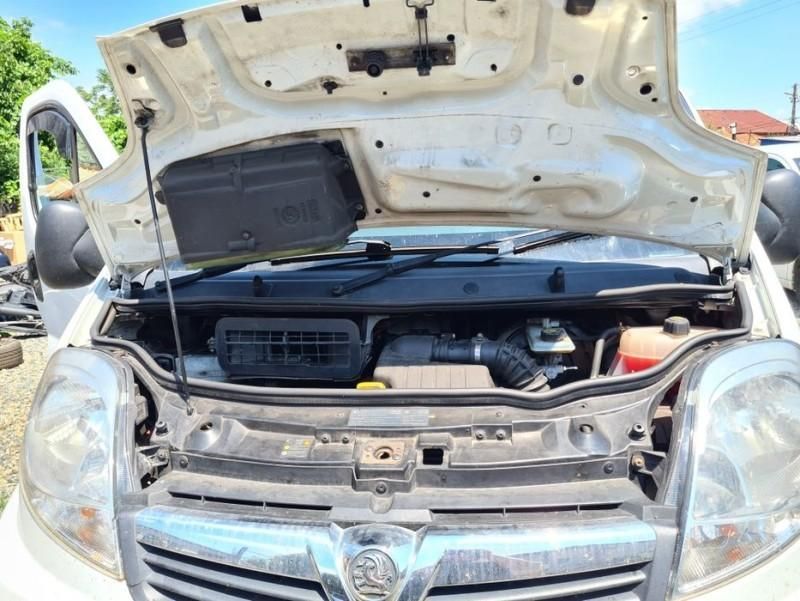 Dezmembrez 2.0 dci cdti M9R-786 6+1 M73 Nissan Primastar